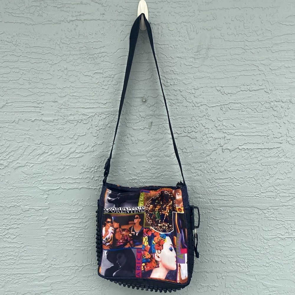 Cross Body Purse - Picture 4 of 15